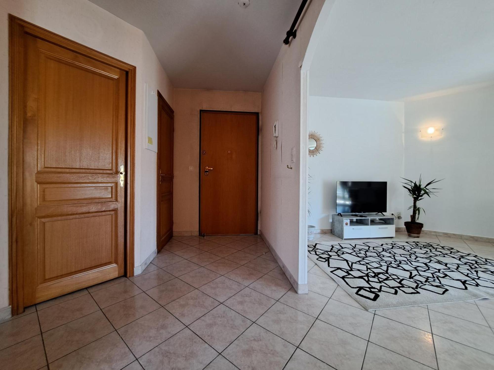 Grand T2 Proche Centre Ville, Vue Mer Et Montagne Bastia  Bagian luar foto