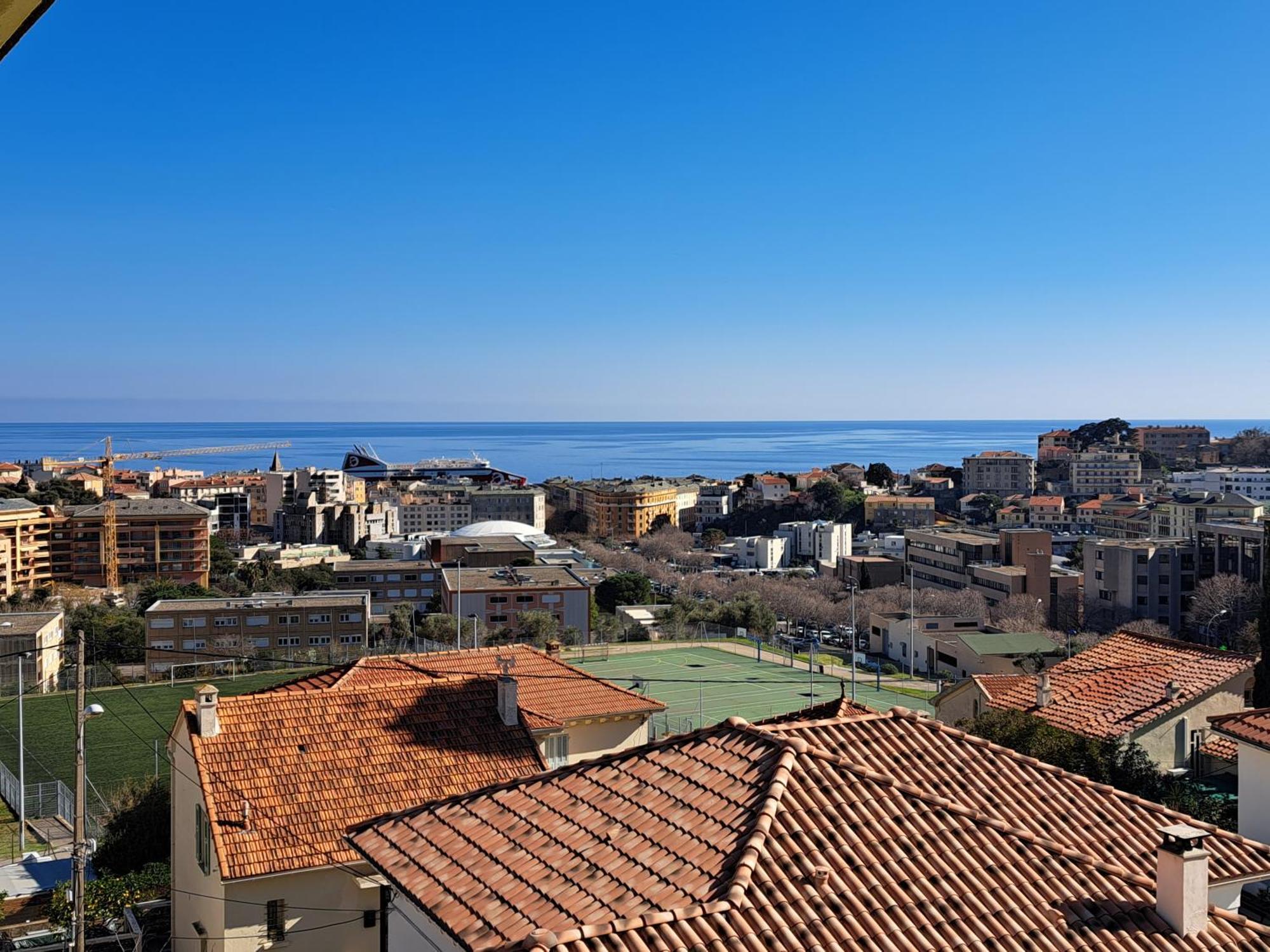 Grand T2 Proche Centre Ville, Vue Mer Et Montagne Bastia  Bagian luar foto